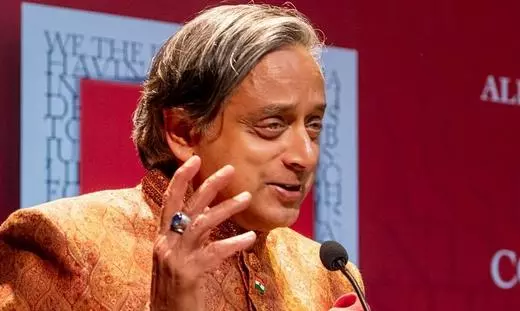 Tharoor’s Name in Team Makes Congress Angry