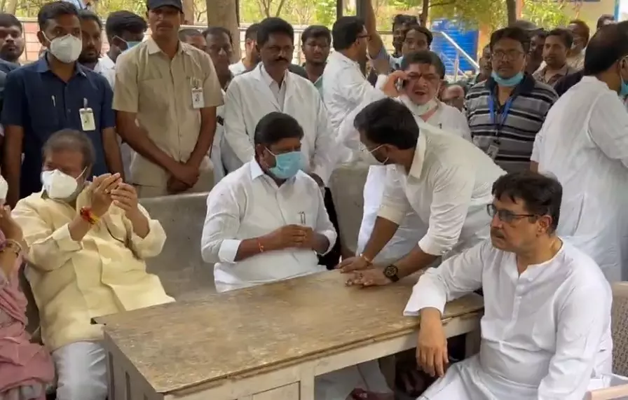 Telangana Govt Announces ₹5 Lakh Ex Gratia for Gulzar Houz Fire Victims Kin