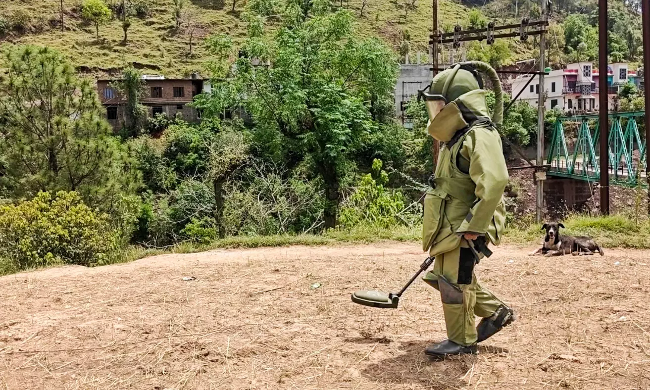 42 More Pieces Of Unexploded Ordnance Defused in Poonch Frontier 42 More Pieces Of Unexploded Ordnance Defused in Poonch Frontier