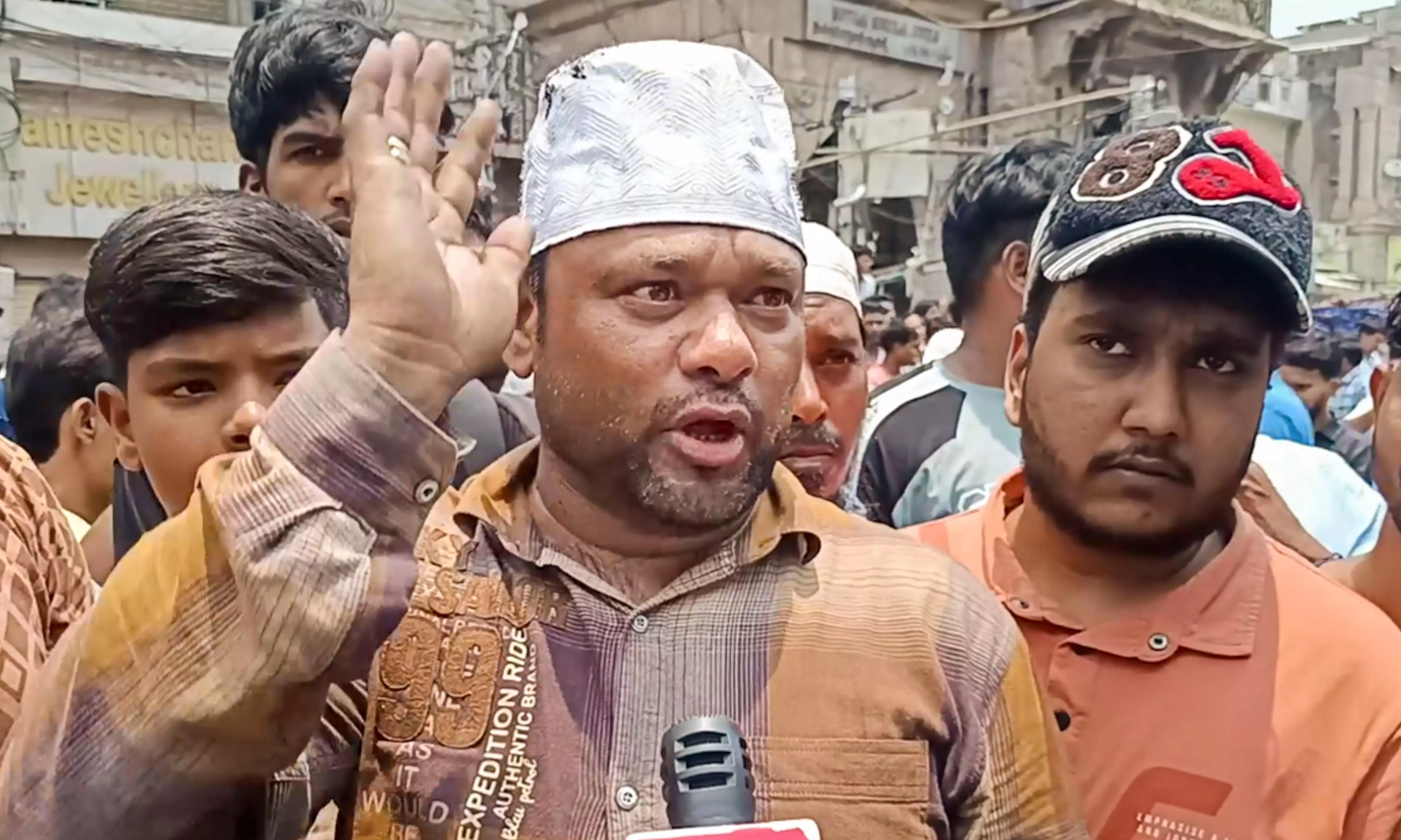 Old City Fire: Neighbours Turn Out First Line of Rescue