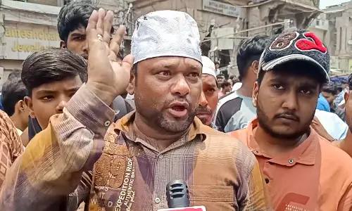 Old City Fire: Neighbours Turn Out First Line of Rescue