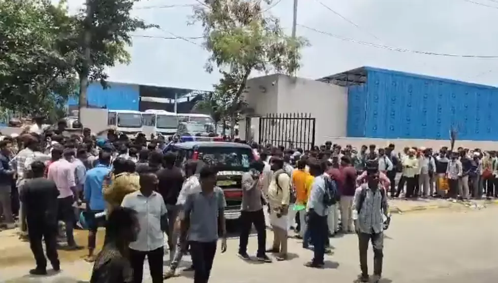 Hyderabad: Youth Queue up for Driver Posts at HYDRAA Office Hyderabad: Youth Queue up for Driver Posts at HYDRAA Office