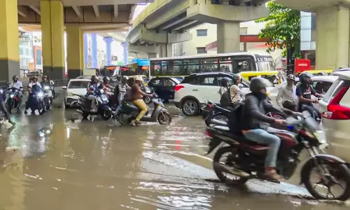 Bengaluru Faces Traffic Congestion, Waterlogging Amid IMD Yellow Alert