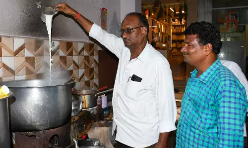 Gloom Descends On Gulzar Houz Gloom Descends On Gulzar Houz