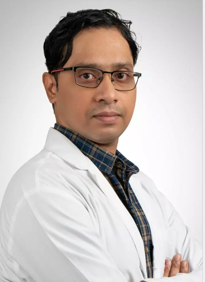 Dr Phanindra Kumar Nagisetty, Consultant Surgical Oncologist AOI Guntur Treats Rare Case of Myasthenia Gravis with Thymoma