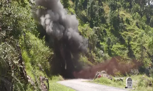 Indian Army Destroys Live Pakistani Shell in Poonch