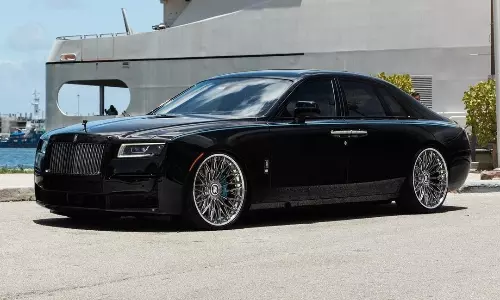Kochi Tech Entrepreneur Becomes First Indian Owner of Rs 16 Cr Rolls-Royce Ghost Black Badge