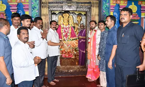 Kakatiya Scion Urges Return to Roots