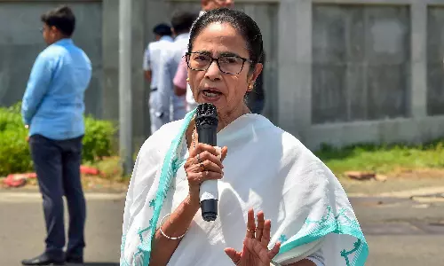 Didi Seeks SC-Probe into Pawars Death; TMC Chief Slams PM Modi In Singur