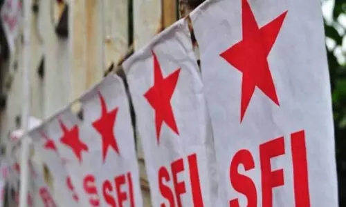 SFI Intensifies Protest on Kerala University Campus SFI Intensifies Protest on Kerala University Campus