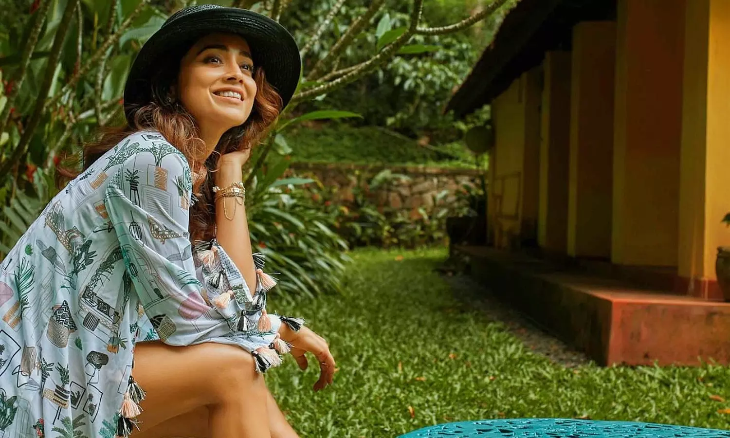 Shriya Saran Opts For Lovely Bohemian Vibe