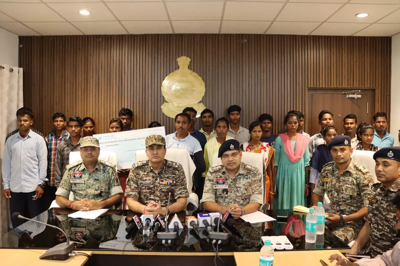 Chhattisgarh: 24 Hardcore Naxals Carrying Cumulative Rs 83 L Bounty Surrender
