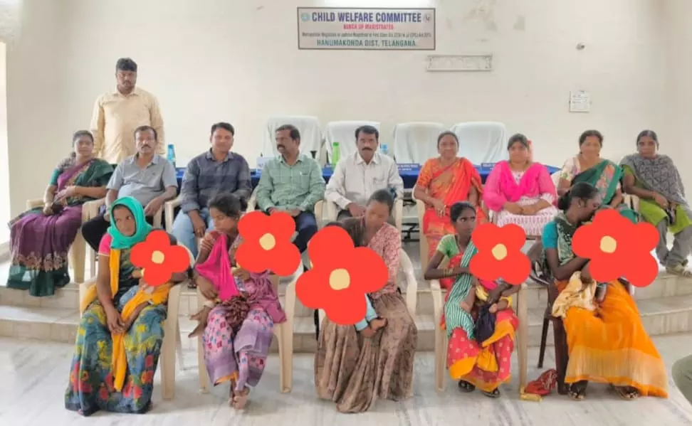 Women Begging with Children Were Given Counselling by CWC