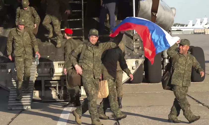 Russia, Ukraine Swap Hundreds in Rare Cooperation Amid Deadliest Air Strikes