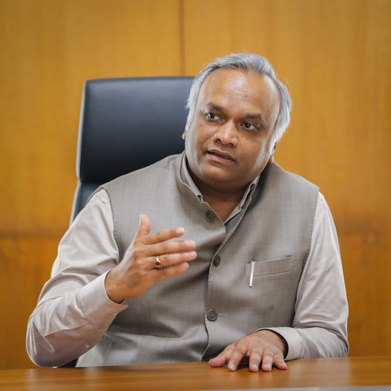 Modi Praises Kalaburagi Rotti, Kharge Highlights Government's Role
