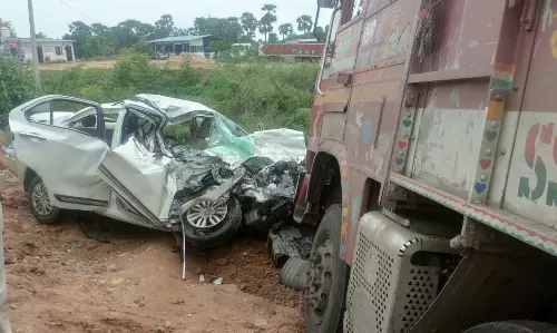 Andhra Pradesh: 4 Dead as Trucker Hits Car to Avoid Vehicle Checking