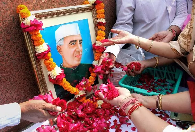 Congress Hails Nehru’s Legacy Amid 6D Attack, Modi Pays Tribute on Death Anniversary