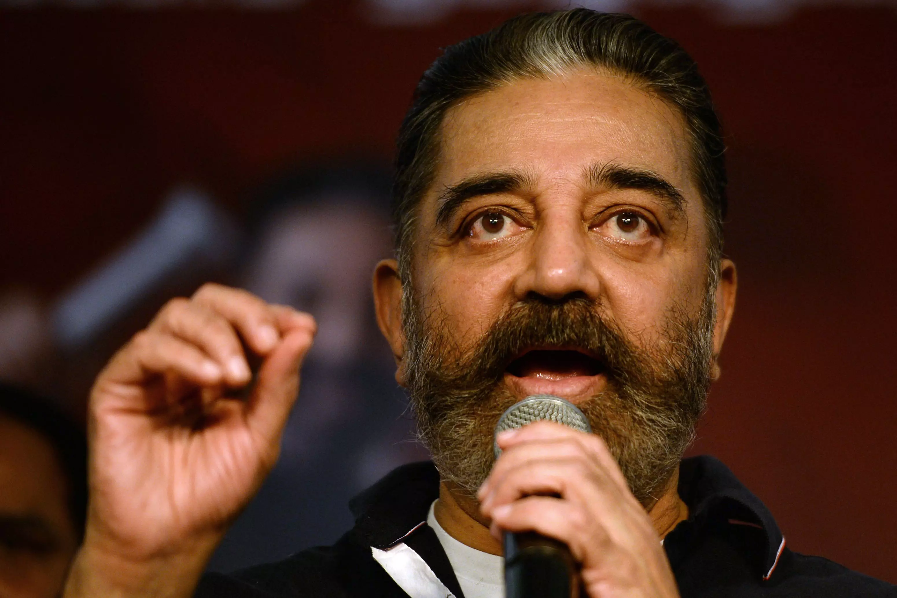 Kamal Haasan Puts An End To Language Controversy