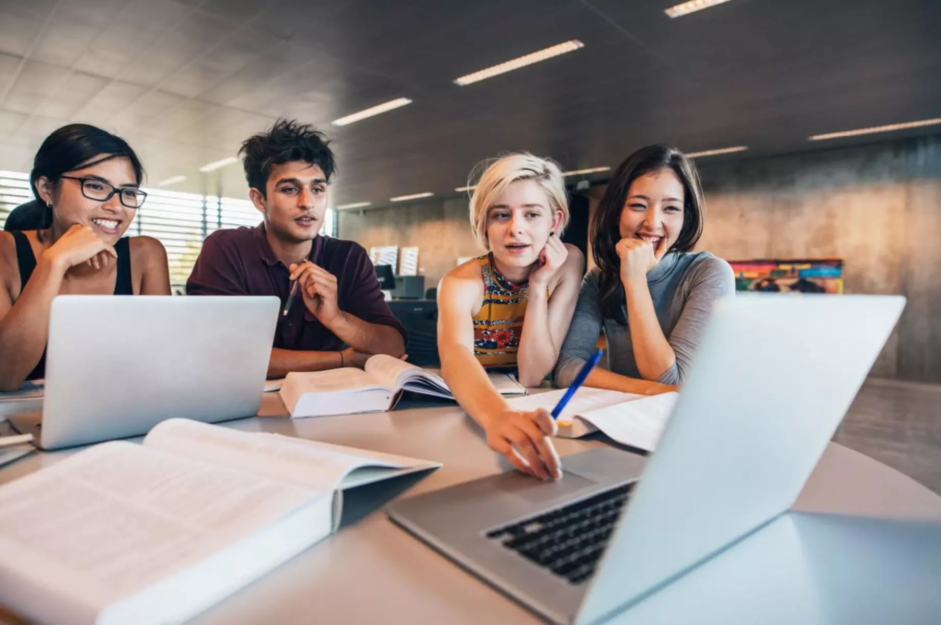 Top 5 Reasons to Pursue a CPA Course After B.Com Top 5 Reasons to Pursue a CPA Course After B.Com