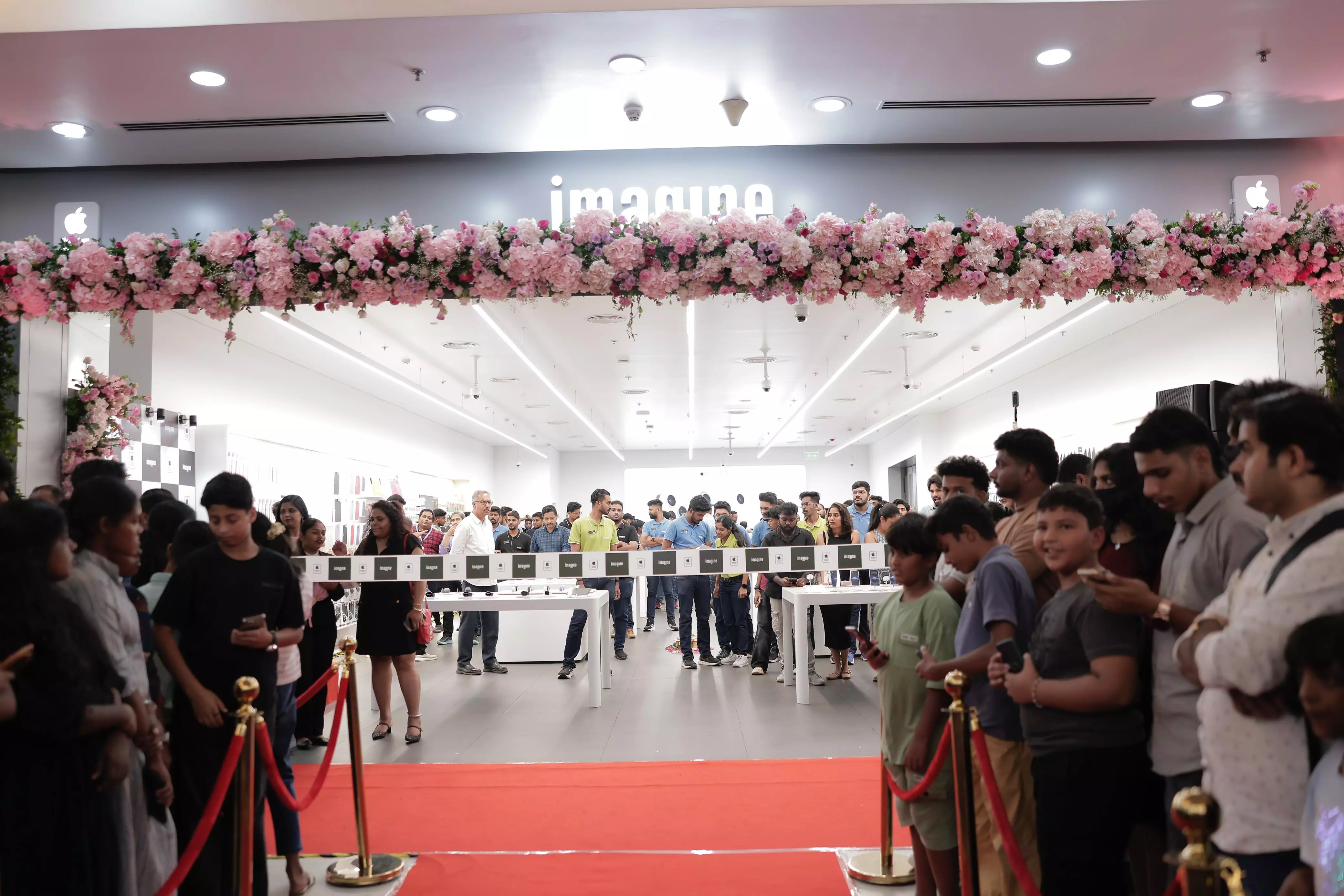 Kerala’s First, Largest Apple Premium Partner Store To Open Soon At LuLu Mall, Kochi