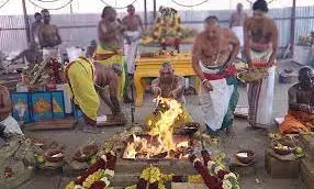 Srikalahasti Priest Suspended Over Private Puja For Actor Srikalahasti Priest Suspended Over Private Puja For Actor