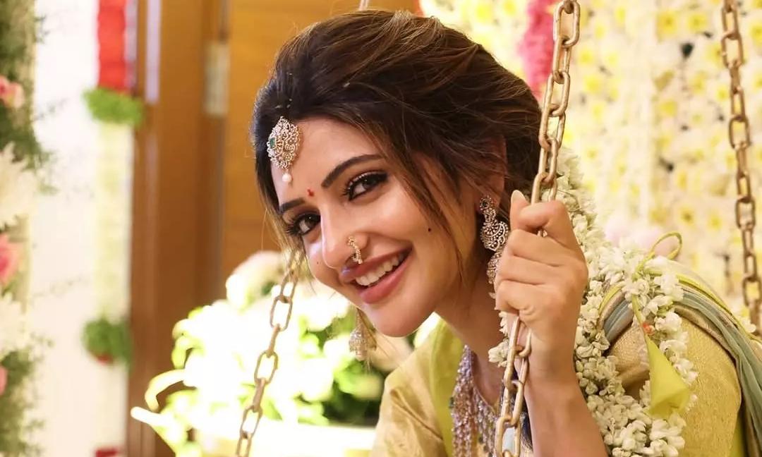 Telugu Actresses Struggle in Tamil Cinema