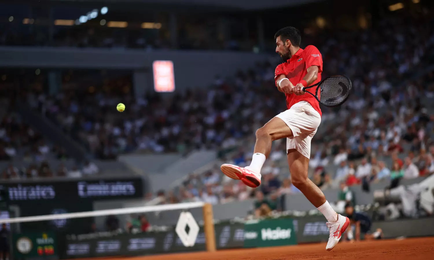 French Open: Djokovic Wins Easily in Match Filled With Champions League Celebrations