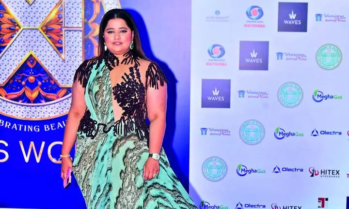 The World on Red Carpet