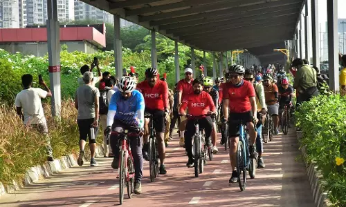 Cycle Race As Tribute To Indian Army