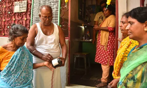 Ration Shops To Be Converted Into Mini Malls: Manohar