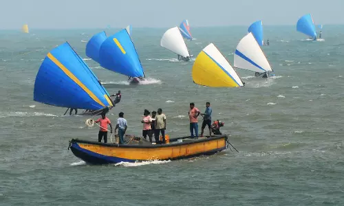 Fisherfolk Violate Ban Meant to Let Fish Rejuvenate During Breeding Season