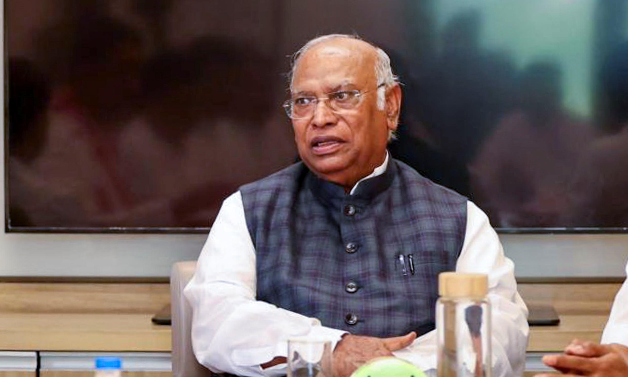 Kharge Outlines Congress Plan for OBCs, Criticizes Modi Govt