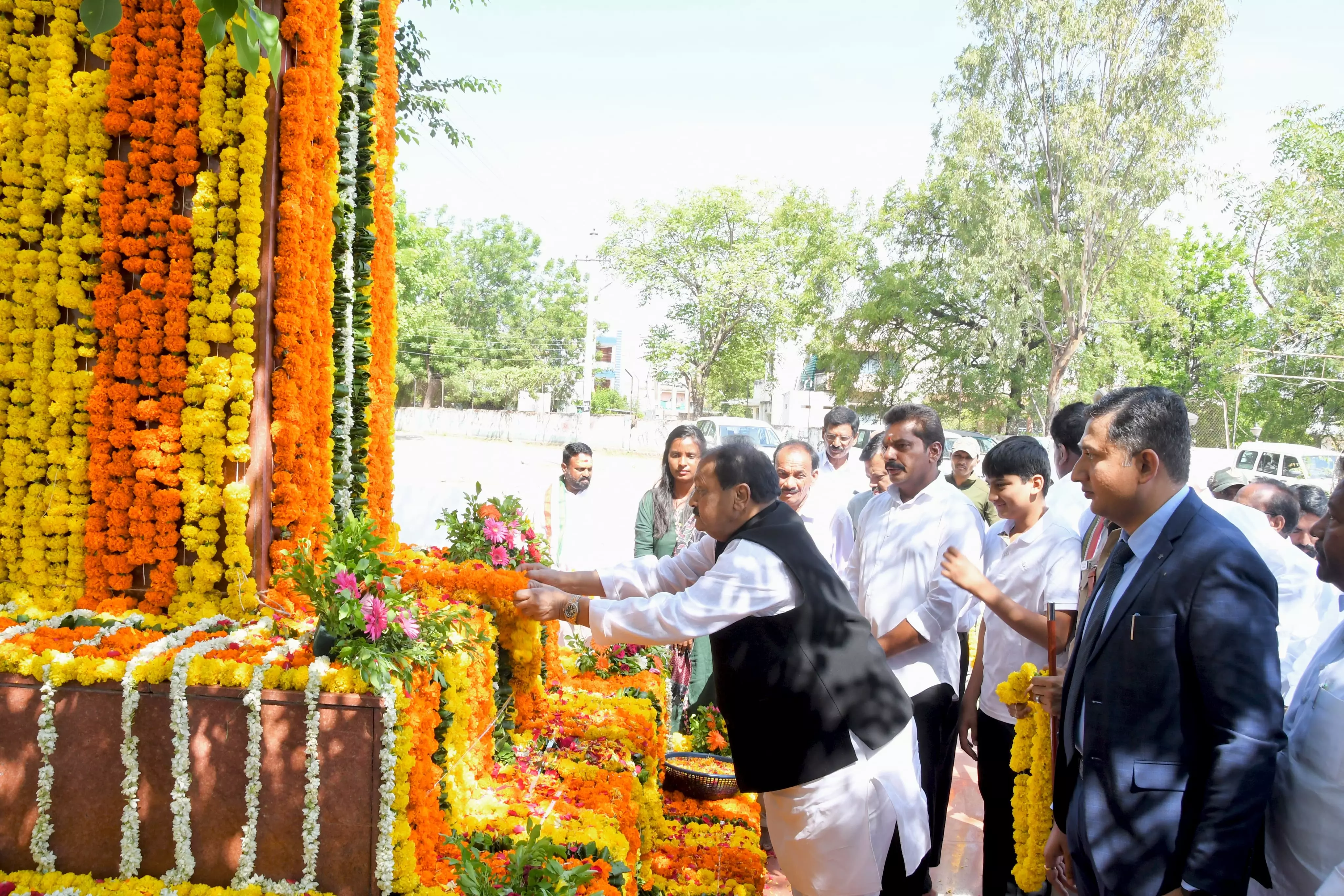 Telangana for Integrated Growth of Districts, Welfare of Poor: Shabbir Ali