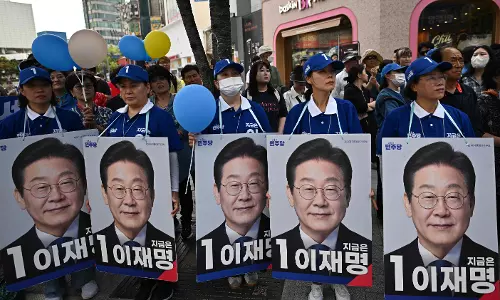 South Korea Presidential Candidates Rally Ahead of June 3 Vote
