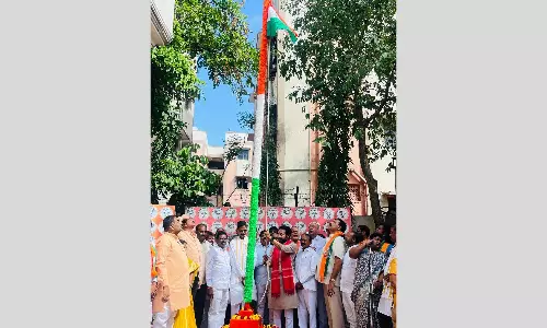 Telangana Formation Day celebrated in Raj Bhavan, offices of Cong, BJP, BRS