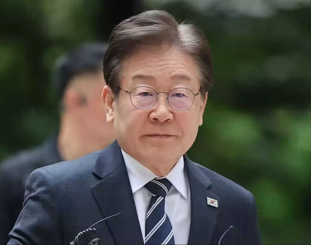 South Koreas Liberal Opposition Candidate Lee Poised To Win Election As Main Challenger Concedes