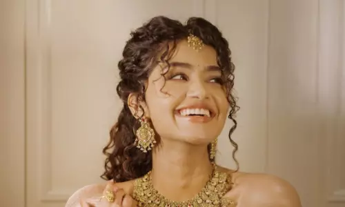 Anupama Parameswaran Is Crowned In Gold Anupama Parameswaran Is Crowned In Gold