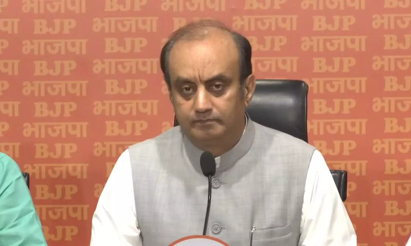 BJP Slams Rahul for Surrender Remark, Says He Undermined Armed Forces