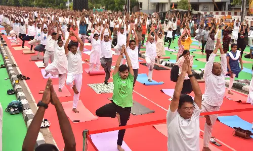 2.38 Lakh Enrolled on Yoga App in Kurnool