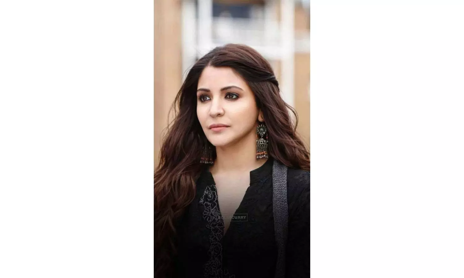 Anushka Sharma Heartbroken Over Stampede at Bengaluru Stadium