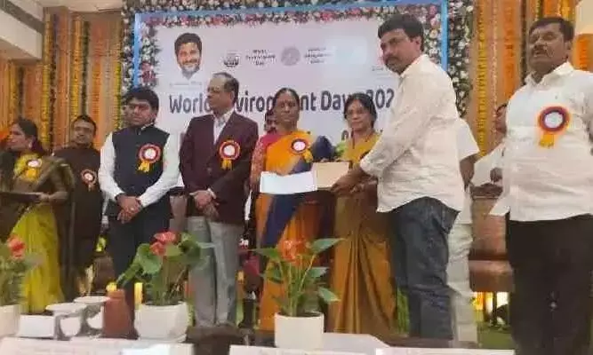 Karimnagars Chamanpalli Village Wins Best Panchayat Award