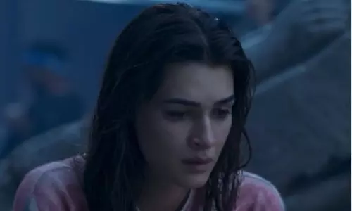 Kriti Sanon Shooting for Final Schedule of Tere Ishk Mein in Mumbai Kriti Sanon Shooting for Final Schedule of Tere Ishk Mein in Mumbai