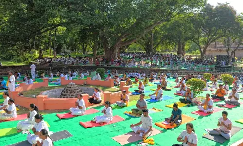 1.86 Cr Registered for Yogandhra on June 21