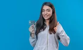 Women Exceed Men In Avg Credit Card Loan Outstanding In 2024