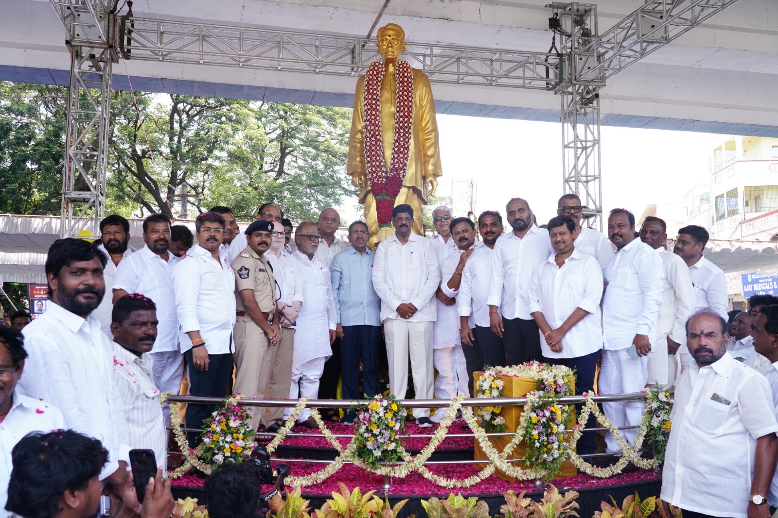 Anam Venkata Reddy Statue Reinstalled in Nellore