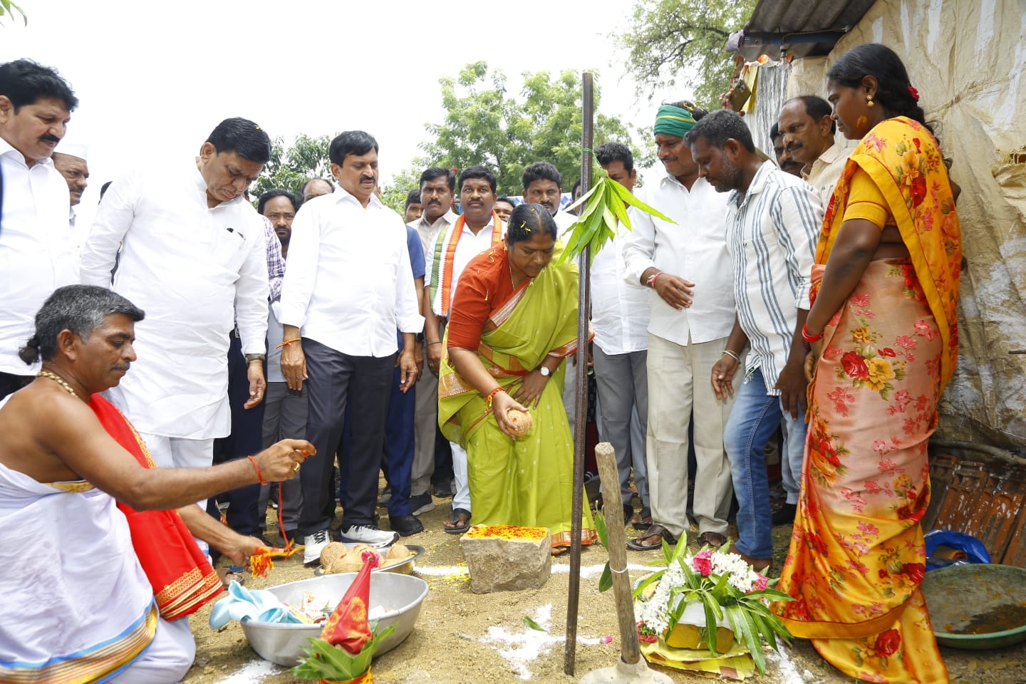 Free Sand for Indiramma Houses Announced by Minister