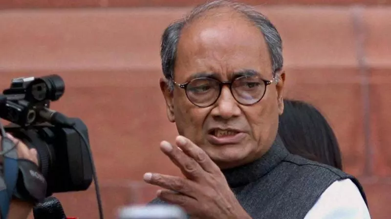 Veteran Congress Leader Laxman Singh, Brother of Digvijay, Expelled From Party On Disciplinary Ground Veteran Congress Leader Laxman Singh, Brother of Digvijay, Expelled From Party On Disciplinary Ground
