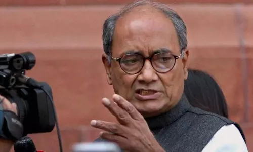 Veteran Congress Leader Laxman Singh, Brother of Digvijay, Expelled From Party On Disciplinary Ground Veteran Congress Leader Laxman Singh, Brother of Digvijay, Expelled From Party On Disciplinary Ground