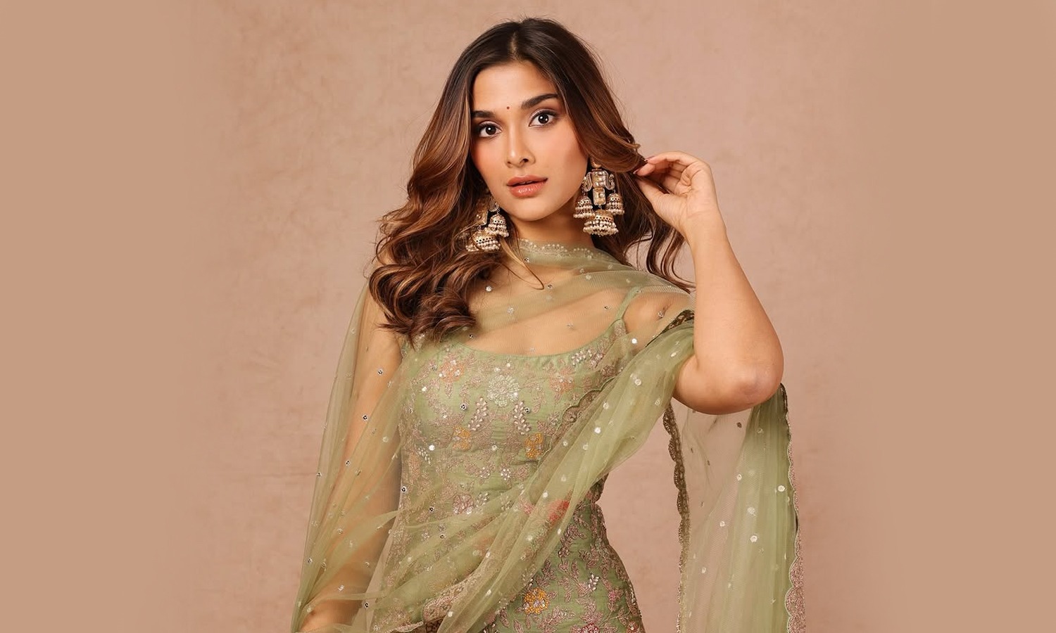 Saiee M Manjrekar's Dance Moves: A Social Media Showcase
