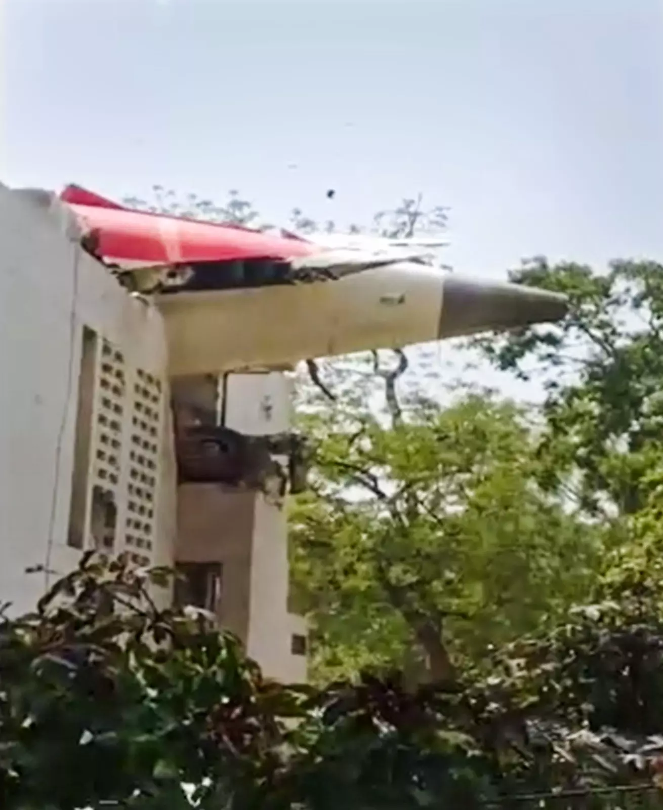 Special Vande Bharat Trains to Aid Stranded Passengers in Ahmedabad